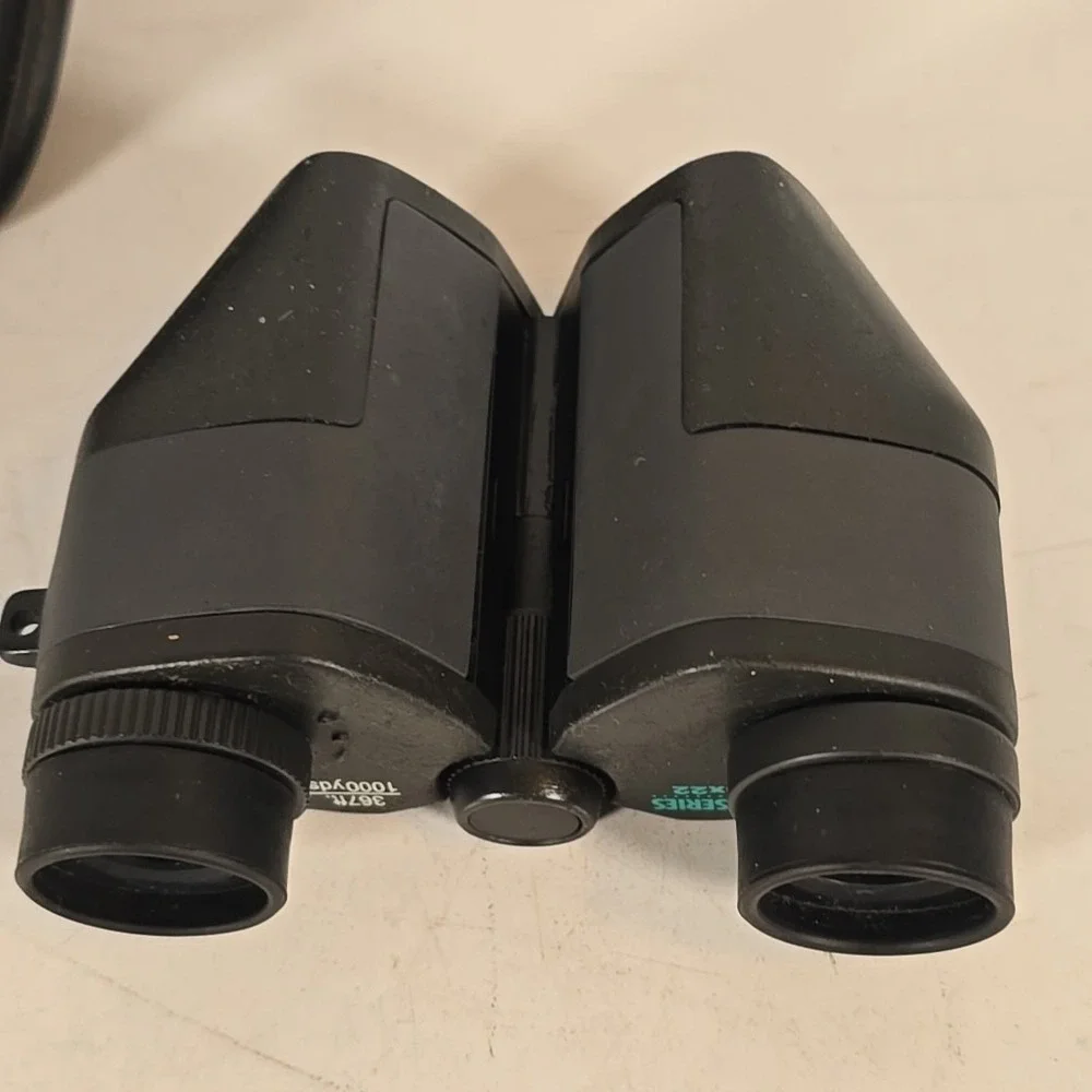 Binoculars‎ VIVITAR PV Series 8x22 in Case